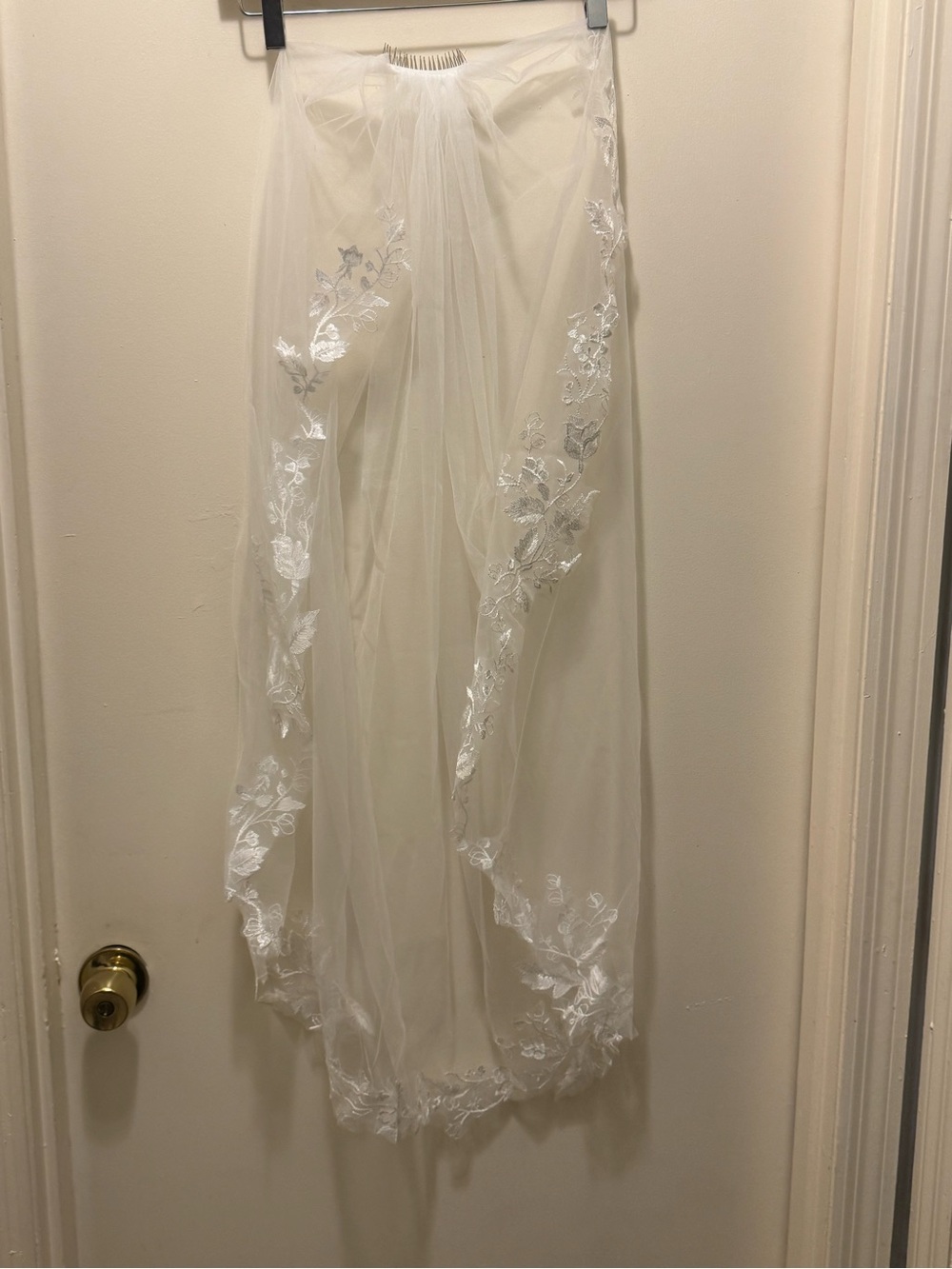 Long Sheer Embroidered Bridal Veil - White